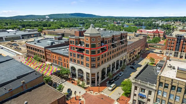 $699,900 | 330 North 3rd Street, Unit 601, Wausau, WI 54403