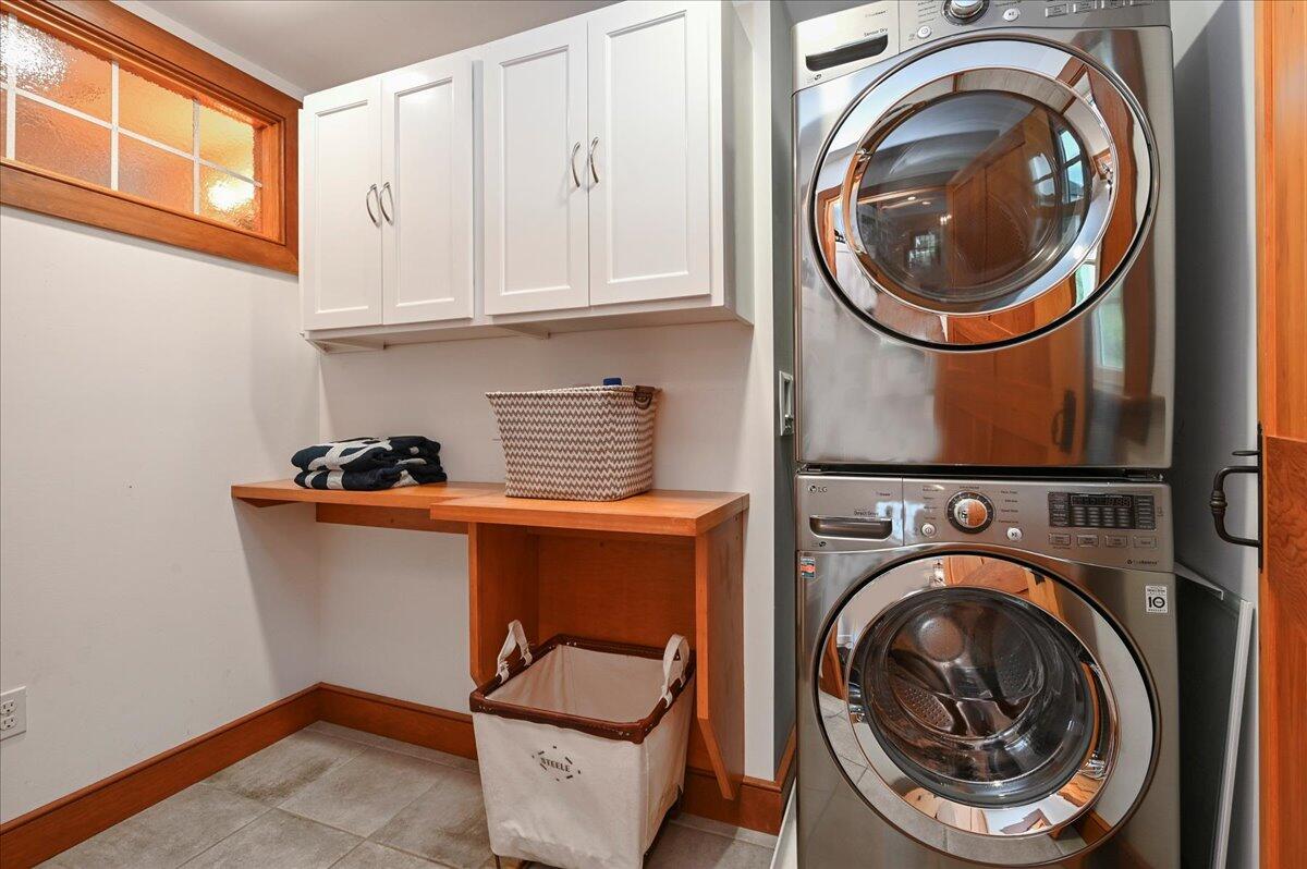 8 Mill Pond Road Truro, MA 02666 - Photo 16 of 43 a utility room with sink dryer and washer