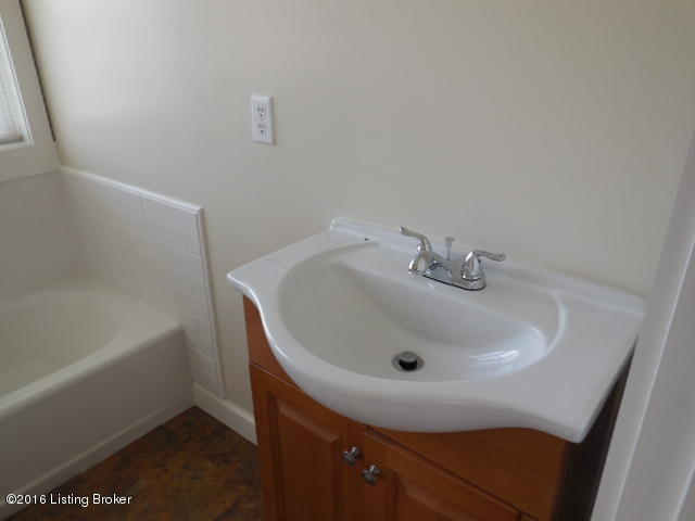 2144 Powell Road Turners Station, KY 40075 - Photo 20 of 26 bath1b
