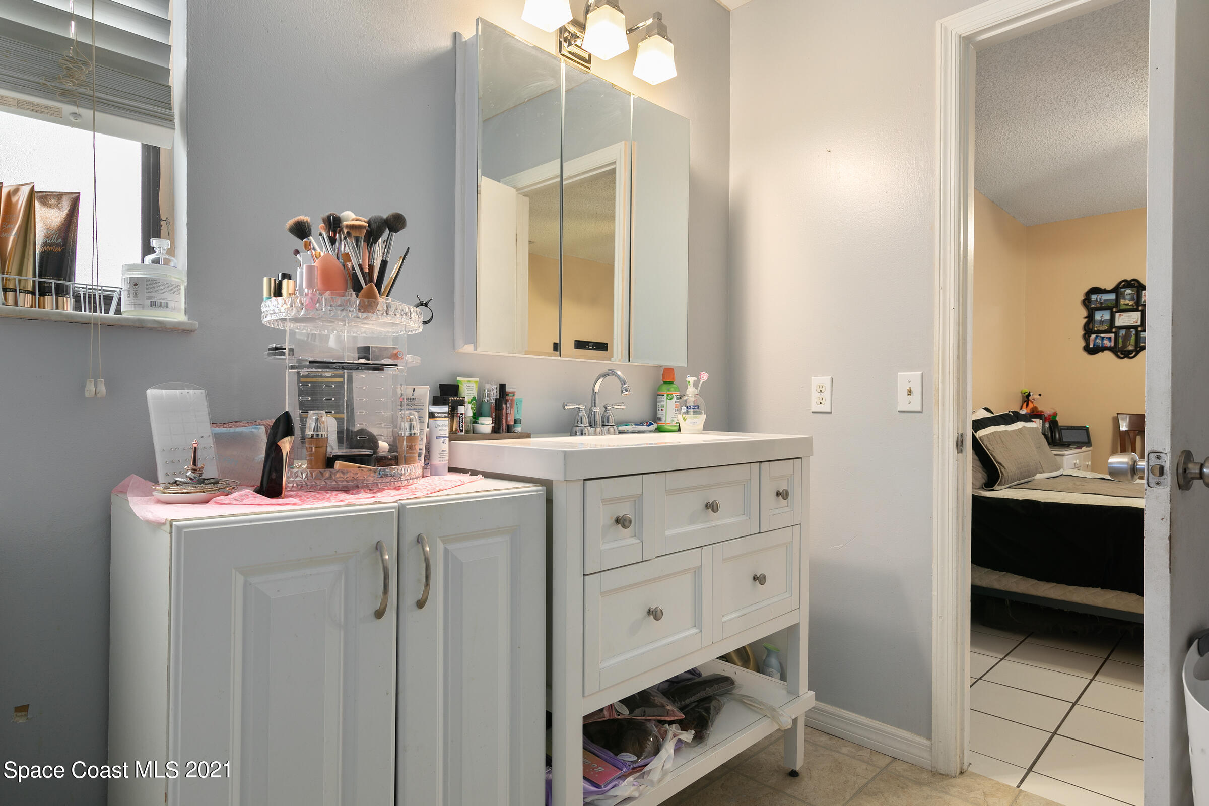 426 Crystal Mist Road Northwest Palm Bay, FL 32907 - Photo 13 of 26 20210827 426 Crystal Mist Rd PAGE-1017