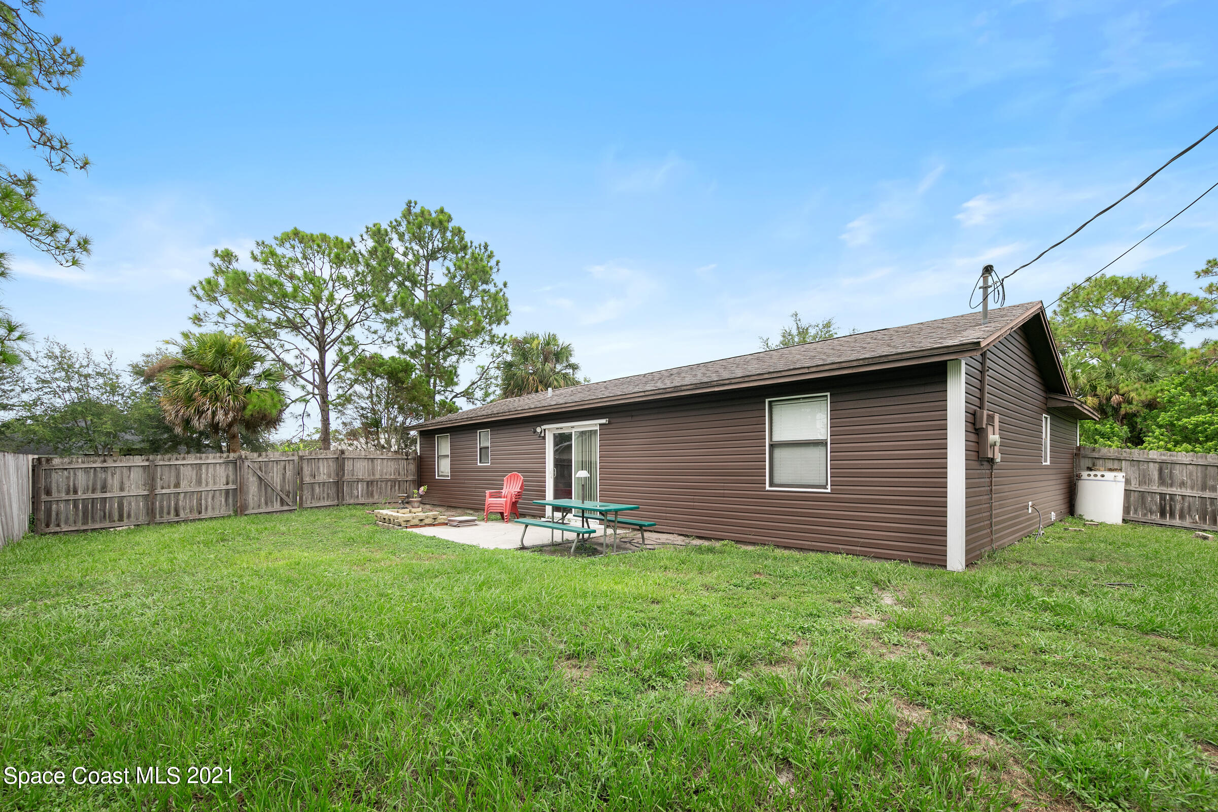 426 Crystal Mist Road Northwest Palm Bay, FL 32907 - Photo 22 of 26 20210827 426 Crystal Mist Rd PAGE-1022