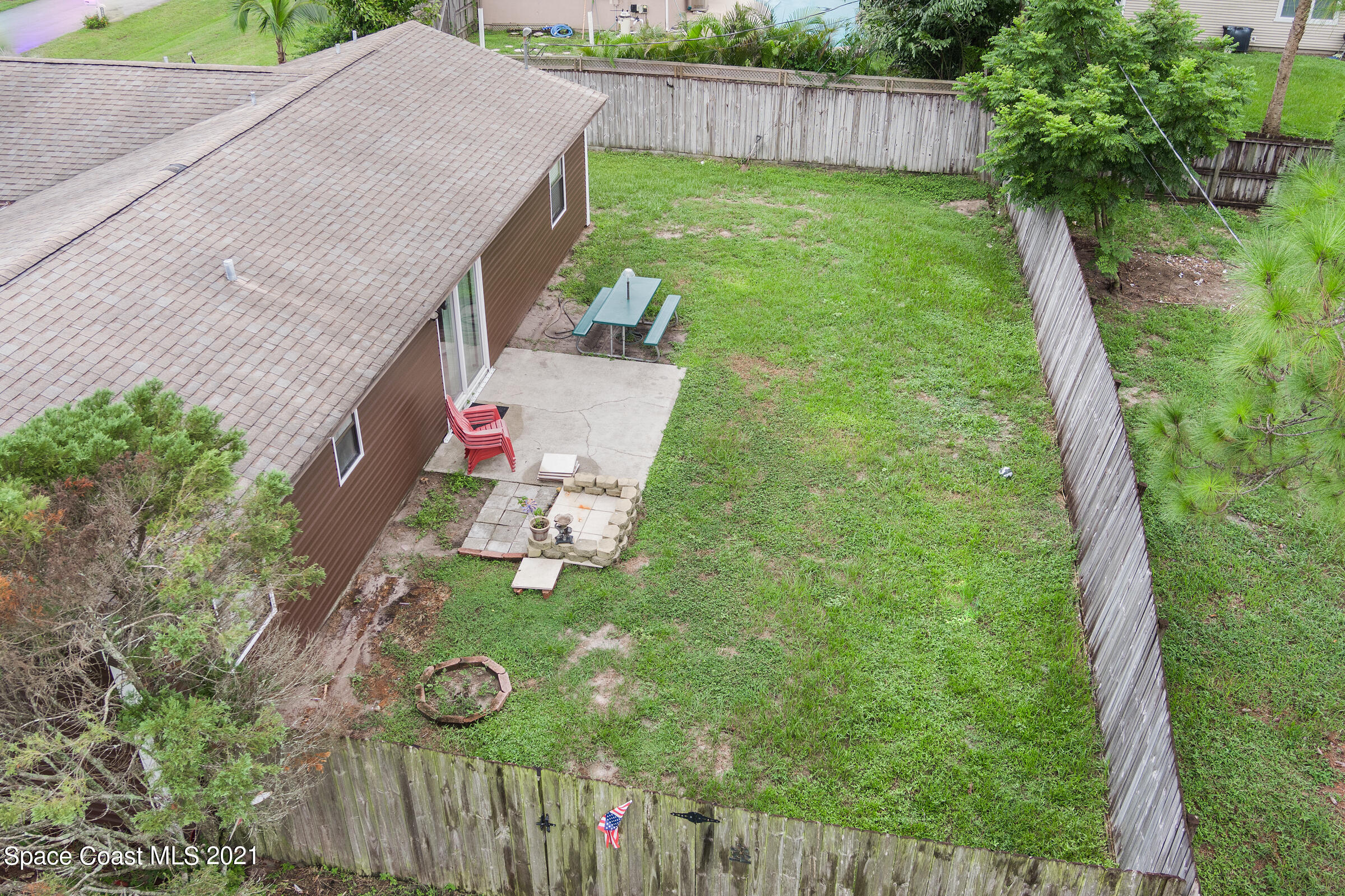 426 Crystal Mist Road Northwest Palm Bay, FL 32907 - Photo 23 of 26 20210827 426 Crystal Mist Rd PAGE-1023