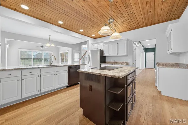 $795,000 | 3780 Forest Meadow Drive, Defiance, MO 63341