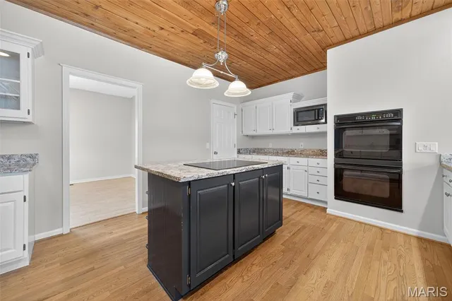 $875,000 | 3780 Forest Meadow Drive, Defiance, MO 63341