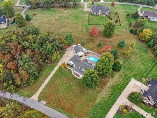 $795,000 | 3780 Forest Meadow Drive, Defiance, MO 63341