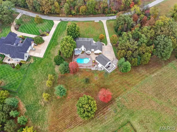 $795,000 | 3780 Forest Meadow Drive, Defiance, MO 63341