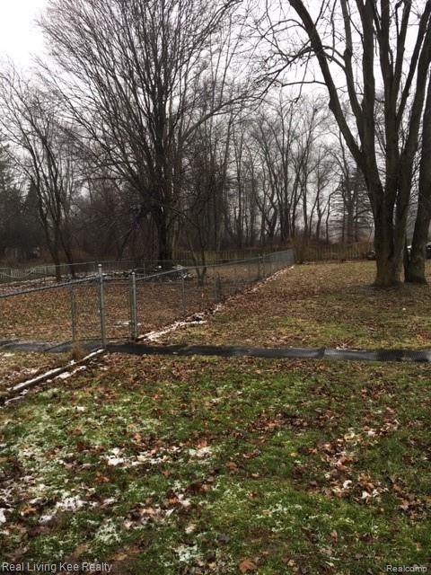 3390 Lake George Road Oakland, MI 48363 - Photo 23 of 25 IMG_2256.JPG