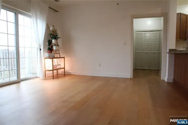 $609,000 | 2403 Windsor Park Court, Unit 403, Englewood, NJ 07631