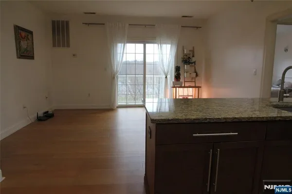 $609,000 | 2403 Windsor Park Court, Unit 403, Englewood, NJ 07631