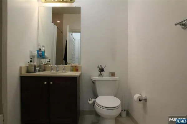 $609,000 | 2403 Windsor Park Court, Unit 403, Englewood, NJ 07631