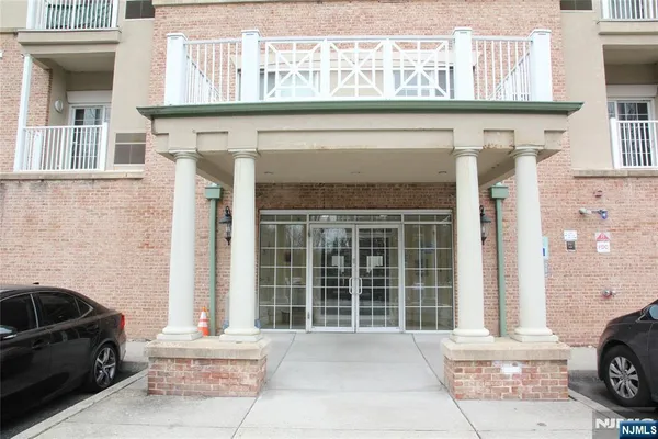 $609,000 | 2403 Windsor Park Court, Unit 403, Englewood, NJ 07631