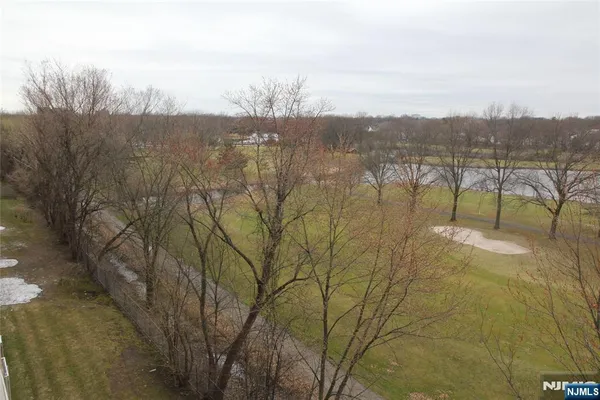 $609,000 | 2403 Windsor Park Court, Unit 403, Englewood, NJ 07631