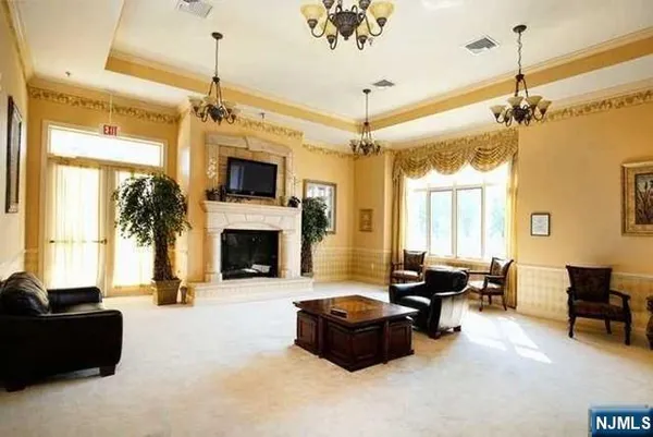 $609,000 | 2403 Windsor Park Court, Unit 403, Englewood, NJ 07631