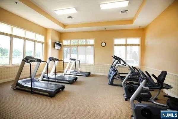 $609,000 | 2403 Windsor Park Court, Unit 403, Englewood, NJ 07631