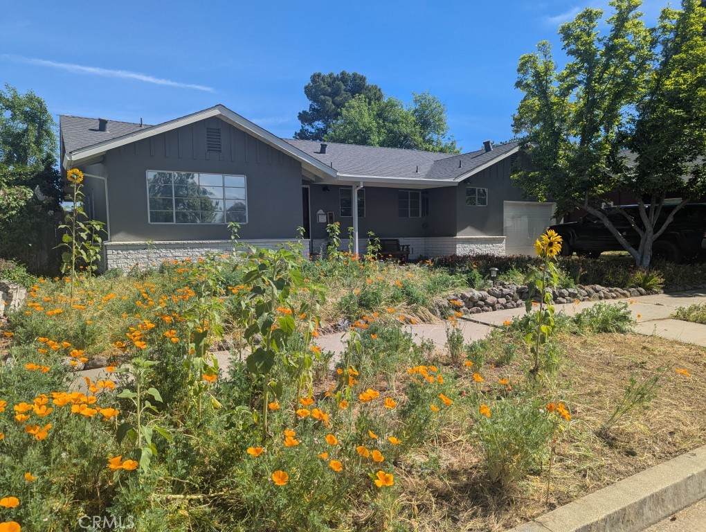 446 South Lassen Street Willows, CA 95988 - Photo 2 of 39