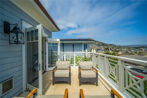 $34,500,000 | 157-159 Emerald Bay, Laguna Beach, CA 92651