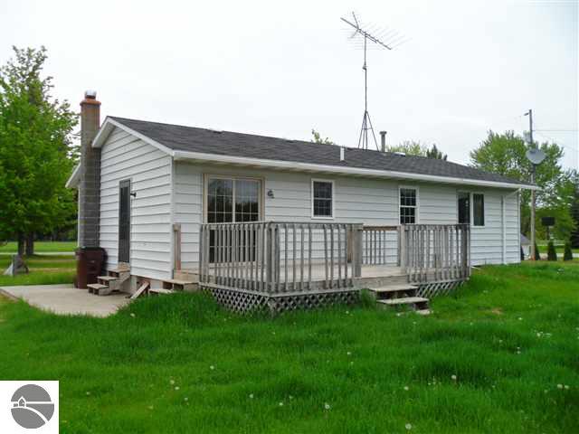 4565 Norton Road Grawn, MI 49637 - Photo 2 of 25 1727653-1.JPG