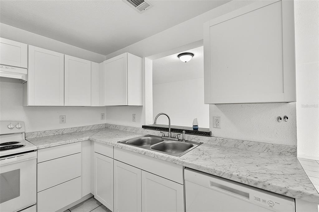 887 Leeward Road Venice, FL 34293 - Photo 21 of 38