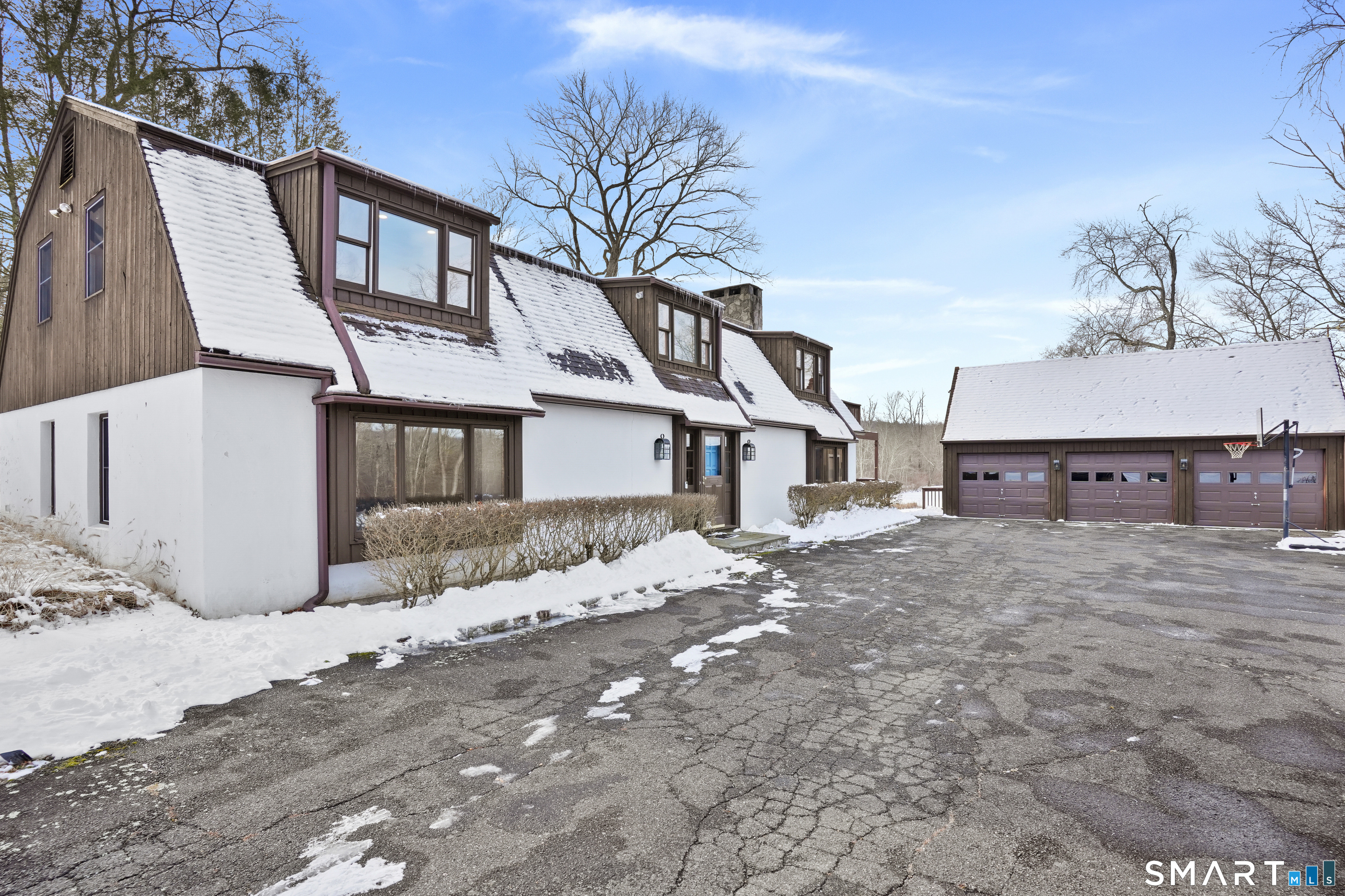 355 North Street Ridgefield, CT 06877 - Photo 2 of 35