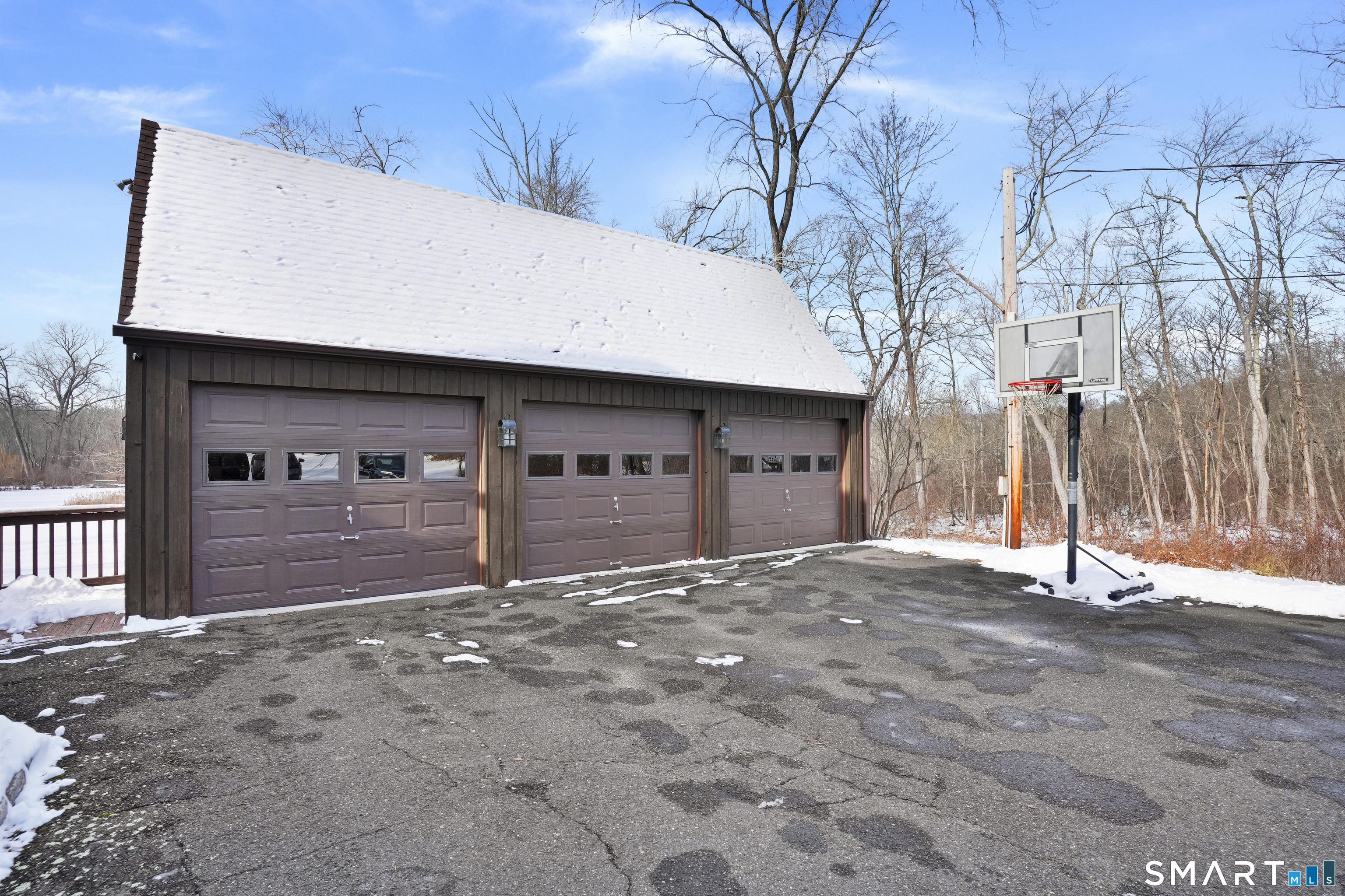 355 North Street Ridgefield, CT 06877 - Photo 33 of 35