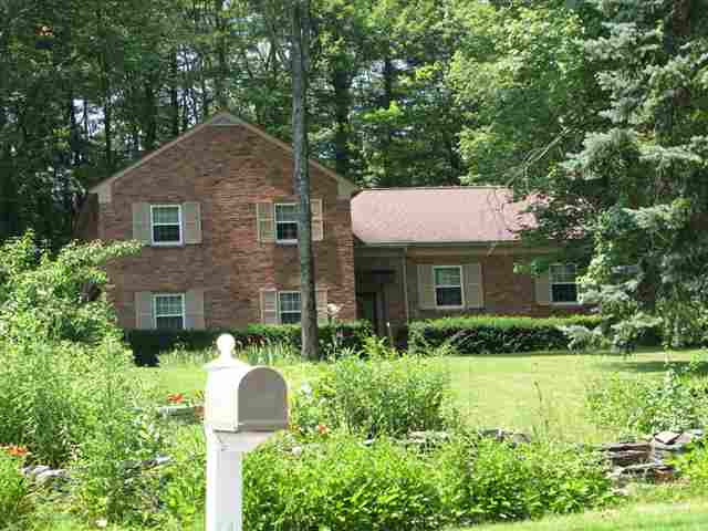 889 Inman Road Niskayuna, NY 12309 - Photo 1 of 12 Photo 1