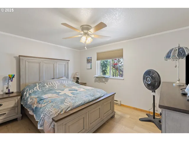 $329,000 | 490 Char Street, Roseburg, OR 97471