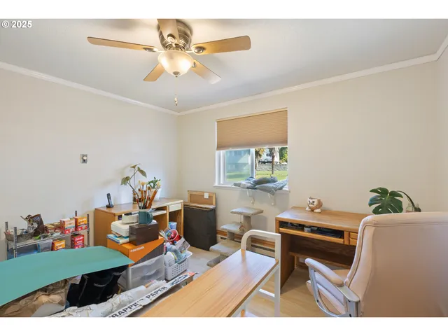 $329,000 | 490 Char Street, Roseburg, OR 97471