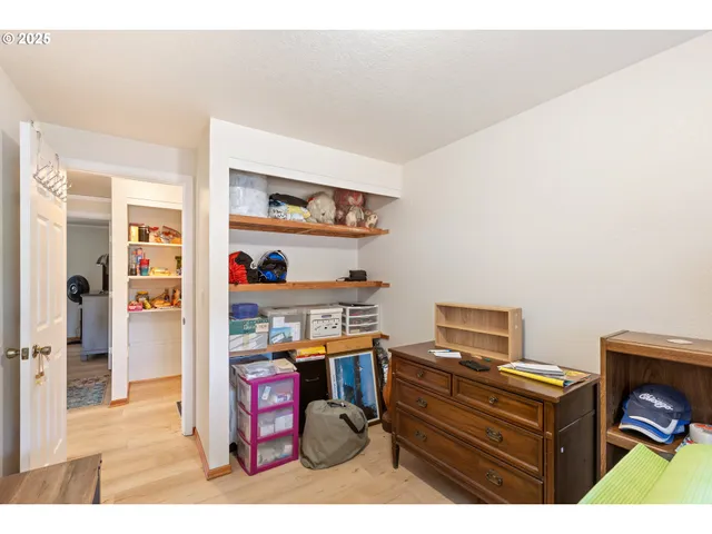 $329,000 | 490 Char Street, Roseburg, OR 97471