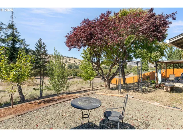 $329,000 | 490 Char Street, Roseburg, OR 97471