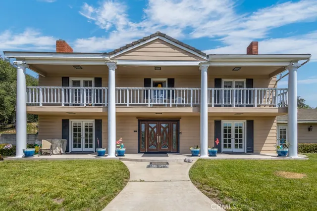 $1,799,999 | 748 South Walnut Avenue, San Dimas, CA 91773