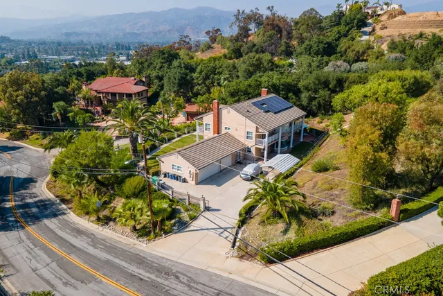$1,799,999 | 748 South Walnut Avenue, San Dimas, CA 91773