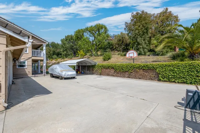 $1,799,999 | 748 South Walnut Avenue, San Dimas, CA 91773