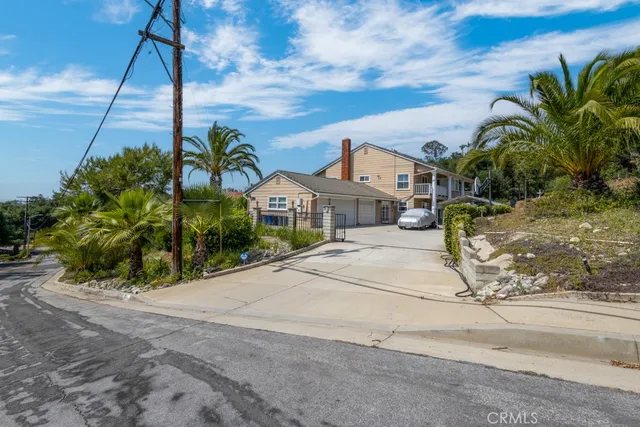 $1,799,999 | 748 South Walnut Avenue, San Dimas, CA 91773