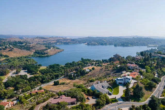 $1,799,999 | 748 South Walnut Avenue, San Dimas, CA 91773