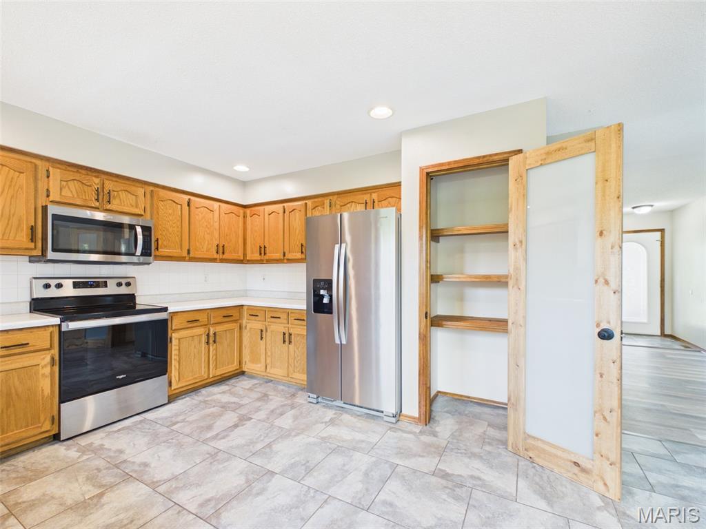 24625 Spencer Road Waynesville, MO 65583 - Photo 16 of 89
