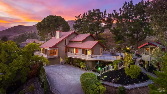 $1,350,000 | 66 Martinez Court, Novato, CA 94945