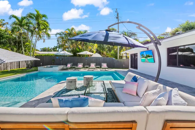 $1,250,000 | 518 Southwest 28th Avenue, Boynton Beach, FL 33435