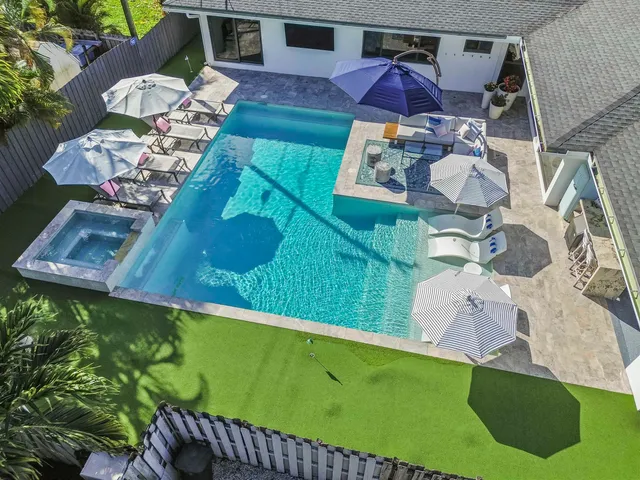 $1,250,000 | 518 Southwest 28th Avenue, Boynton Beach, FL 33435