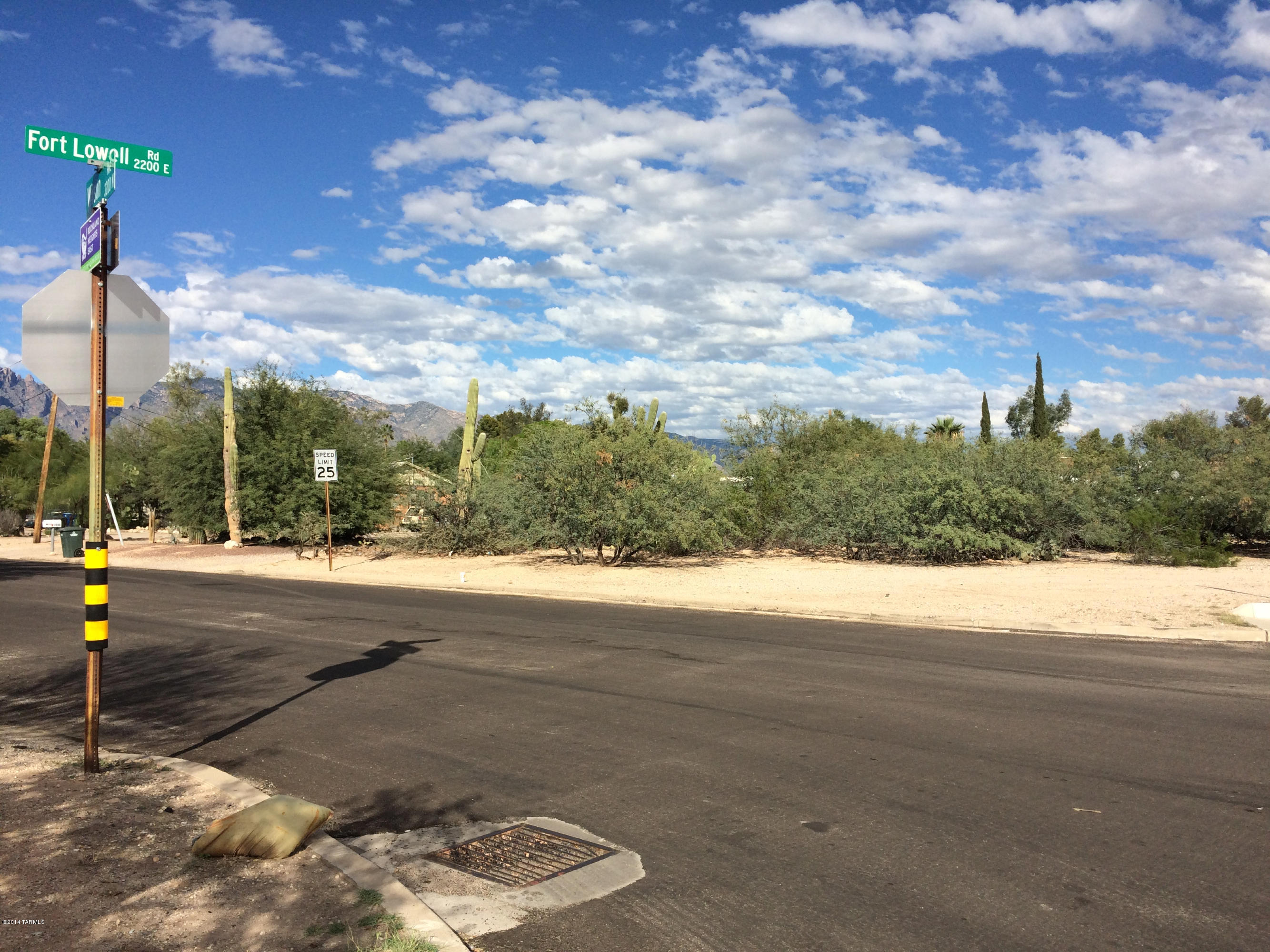 2201 East Fort Lowell Road Tucson, AZ 85719 - Photo 8 of 9 Gallery Image 8