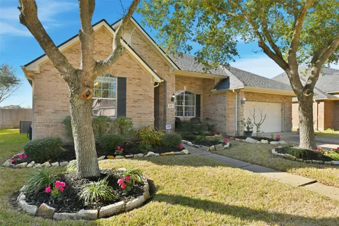 $499,000 | 4616 Chaperel Drive, Pearland, TX 77584