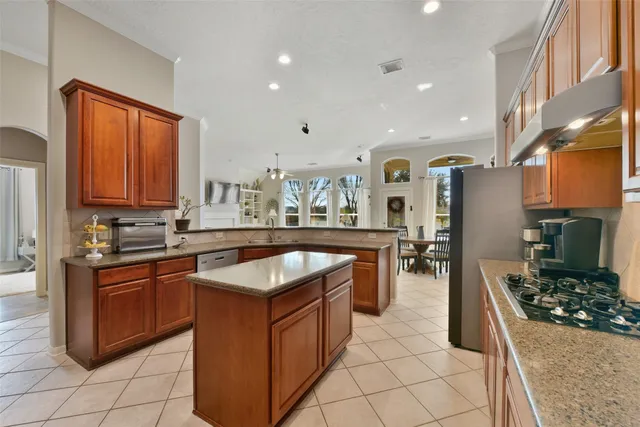 $499,000 | 4616 Chaperel Drive, Pearland, TX 77584