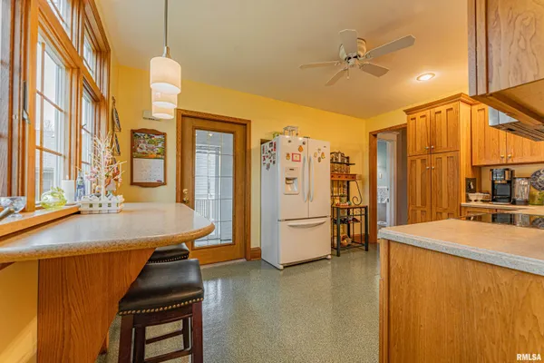 $250,000 | 531 North Union Street, Lincoln, IL 62656