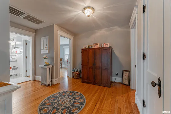 $250,000 | 531 North Union Street, Lincoln, IL 62656