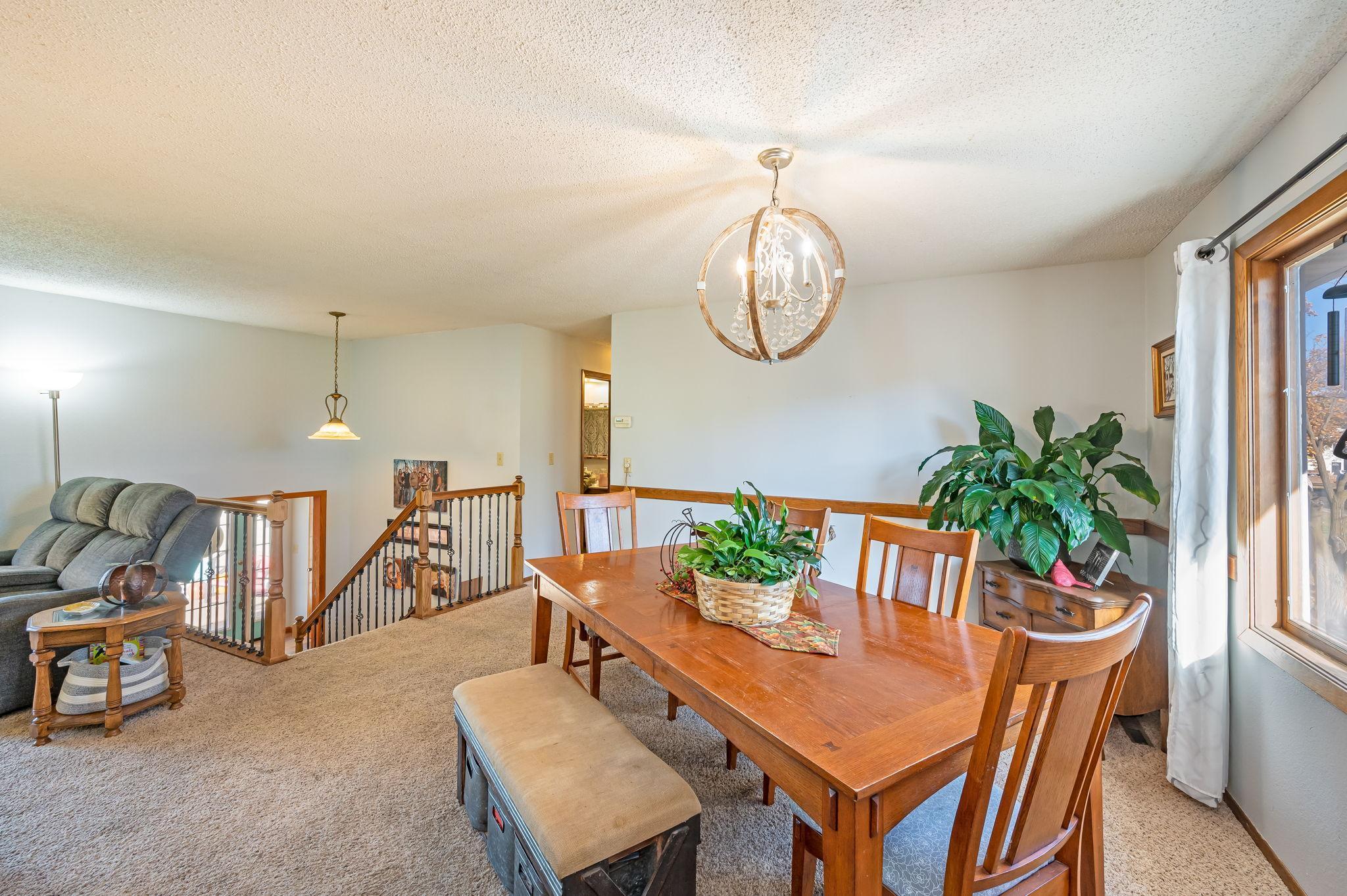 302 North Manyaska Street Sherburn, MN 56171 - Photo 12 of 43