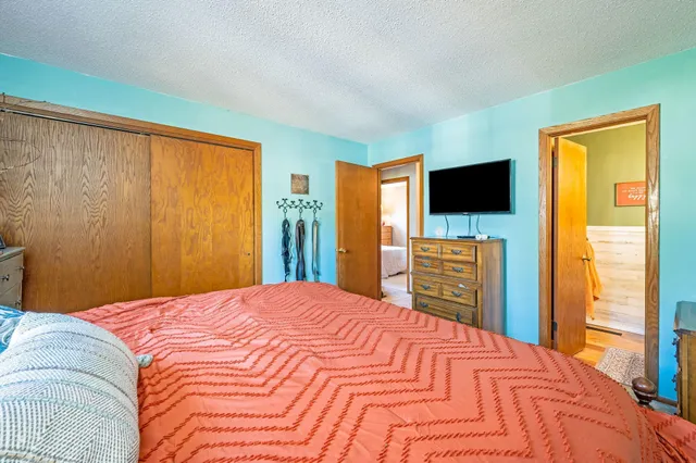 $219,000 | 302 North Manyaska Street, Sherburn, MN 56171