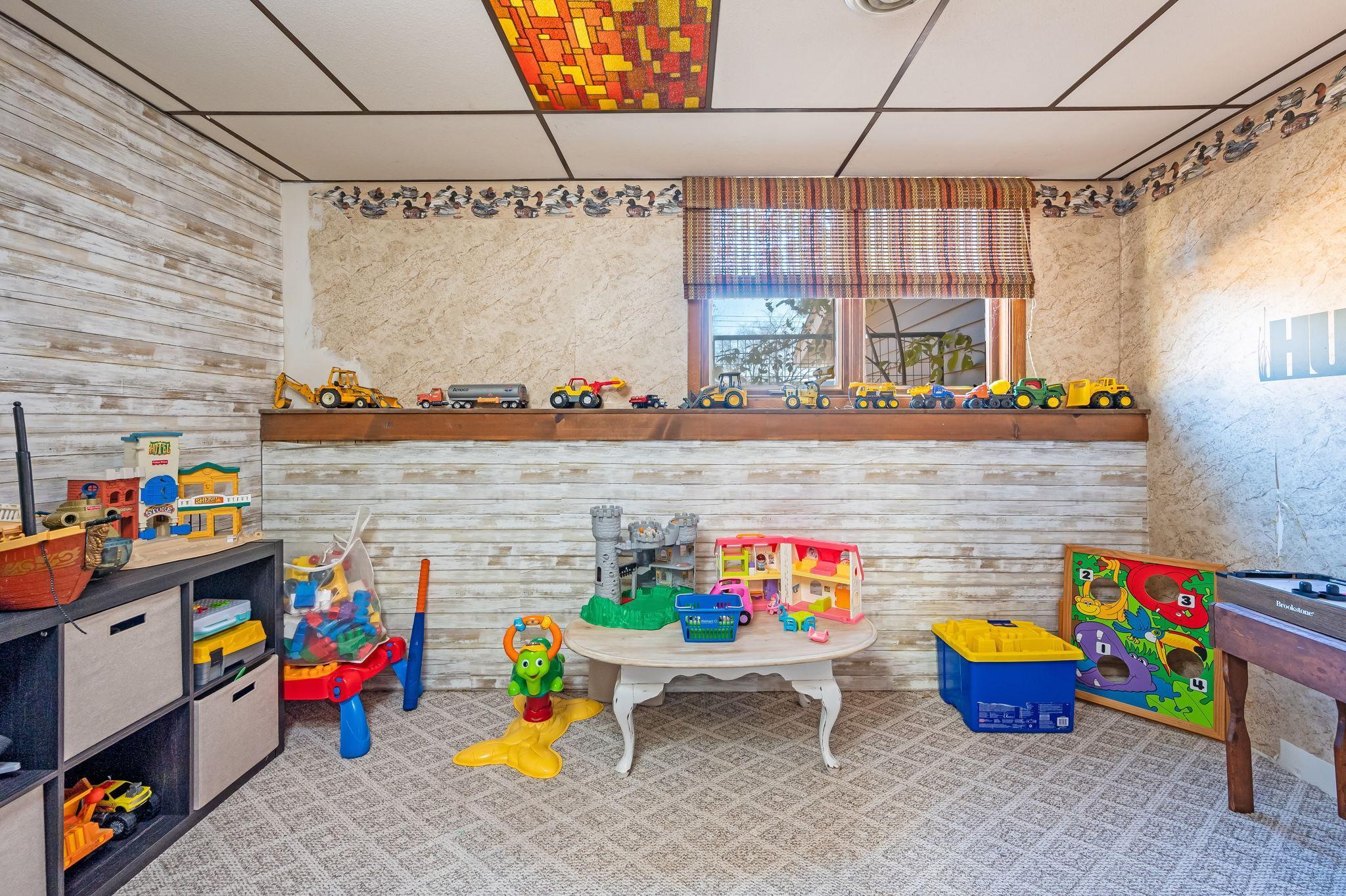 302 North Manyaska Street Sherburn, MN 56171 - Photo 27 of 43