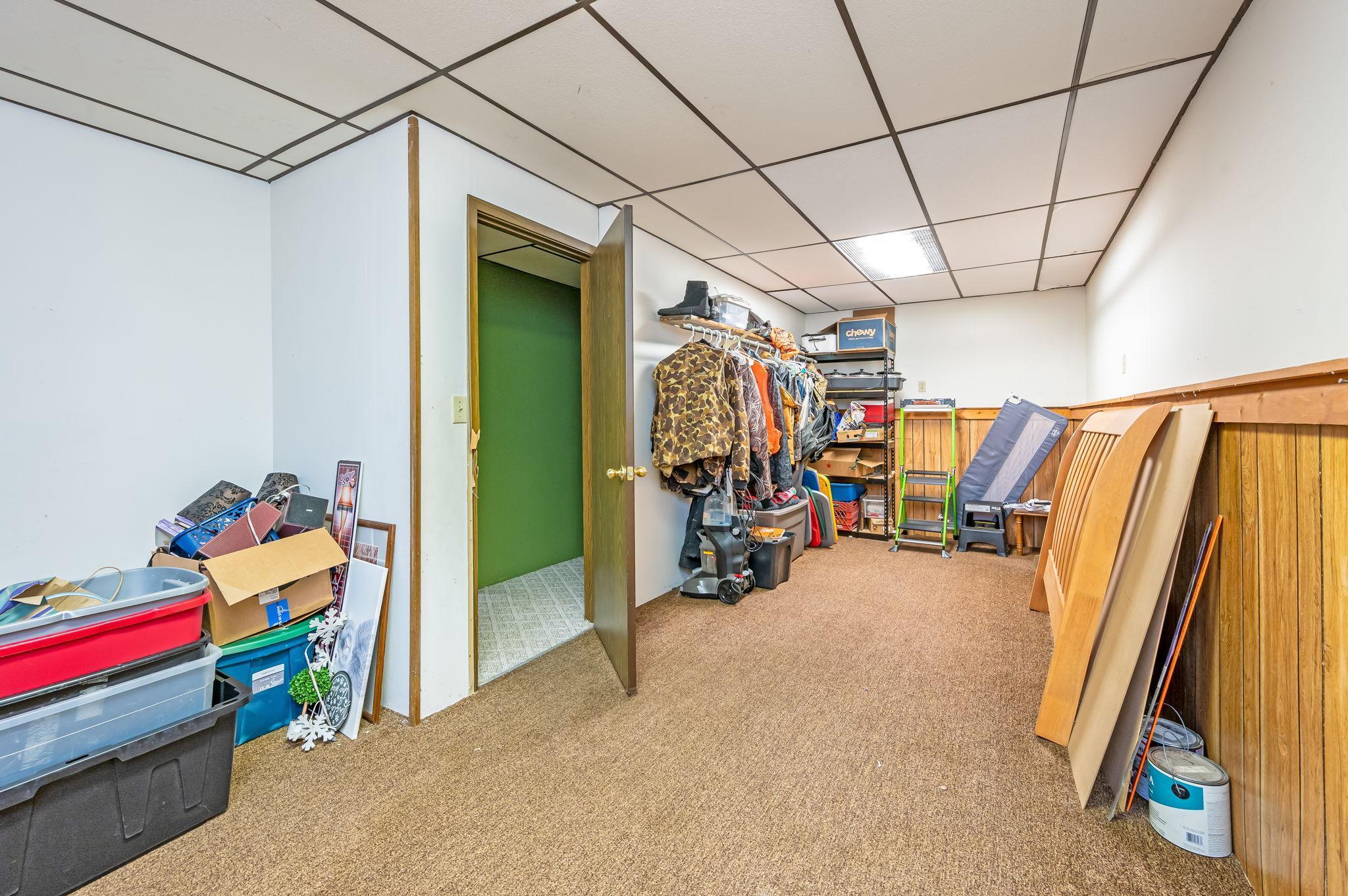 302 North Manyaska Street Sherburn, MN 56171 - Photo 29 of 43