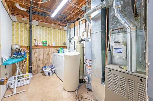 $219,000 | 302 North Manyaska Street, Sherburn, MN 56171