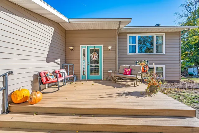 $219,000 | 302 North Manyaska Street, Sherburn, MN 56171