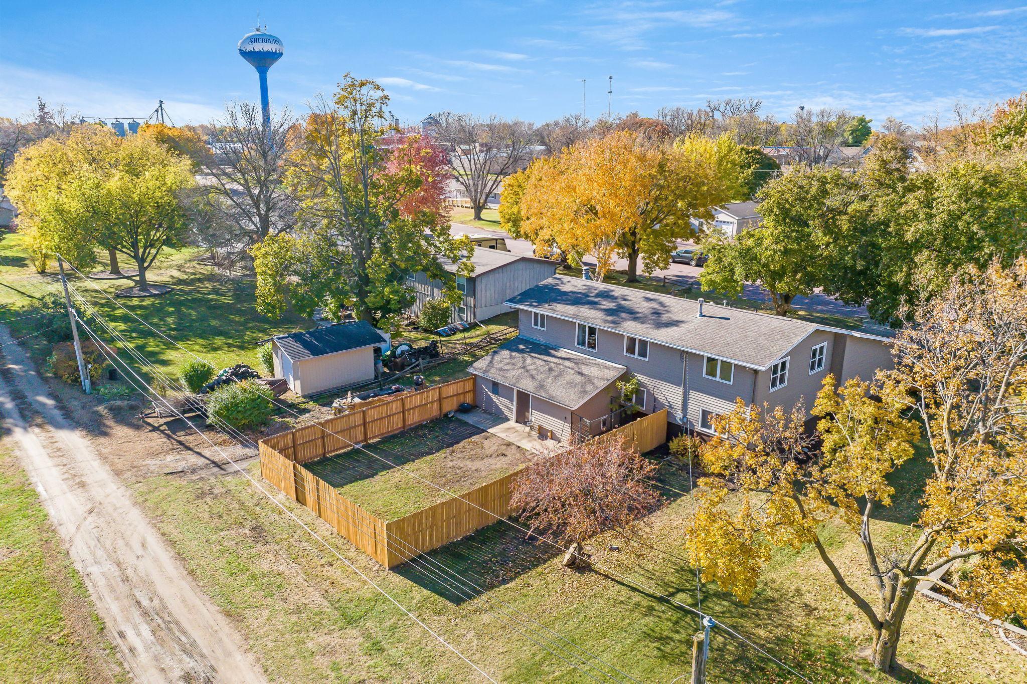 302 North Manyaska Street Sherburn, MN 56171 - Photo 38 of 43